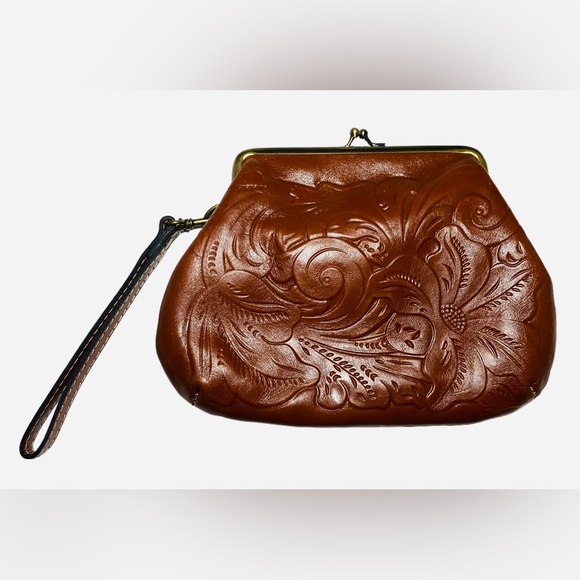 Patricia Nash Savena Tooled Brown Leather Clutch Kiss Lock Wristlet P24107 GUC - Picture 1 of 6